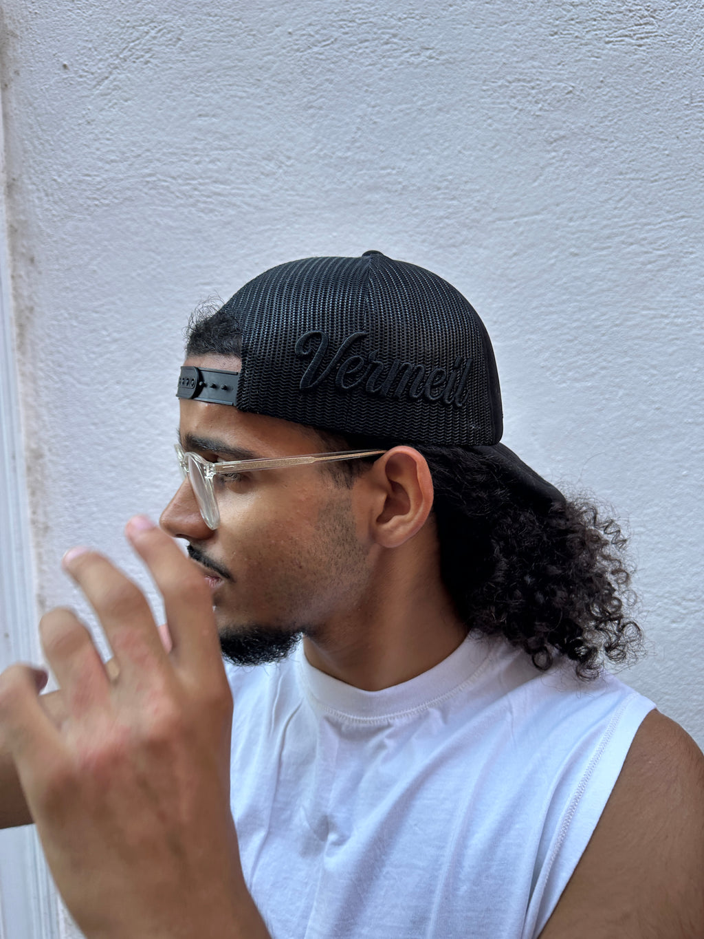 V+ CAP