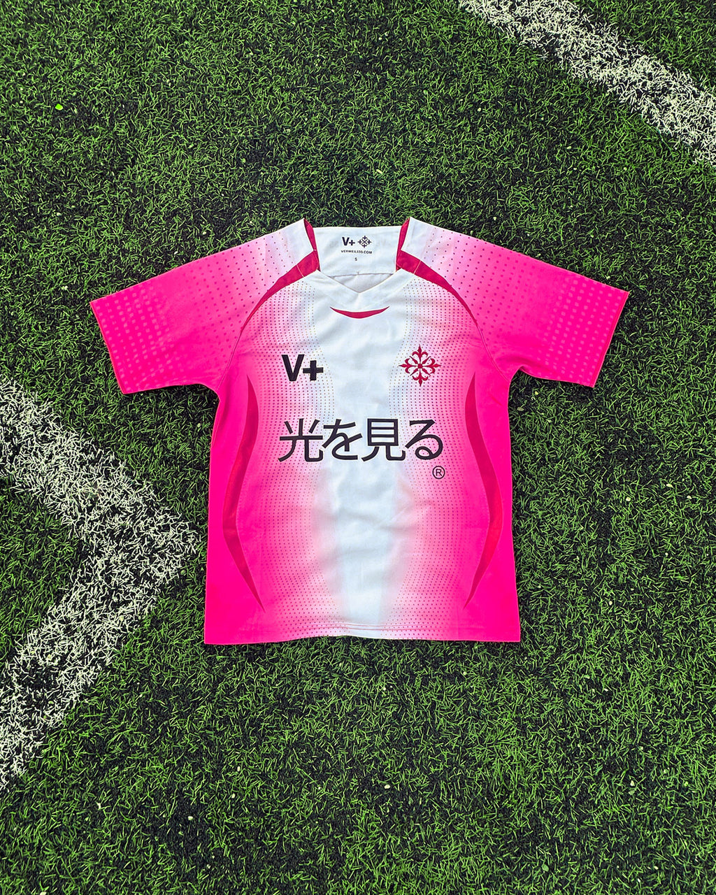 光を見る FOOTBALL KiT